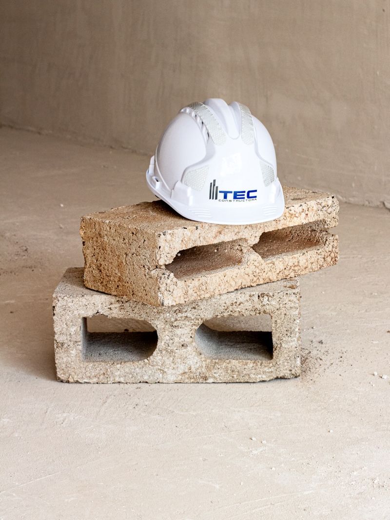 Materiales y detalle de obra TEC Constructora
